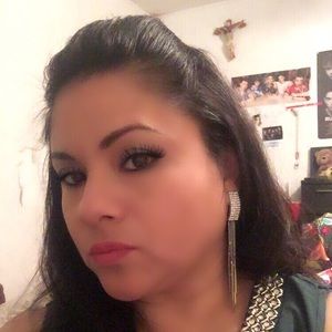 Meet your Posher, Cira